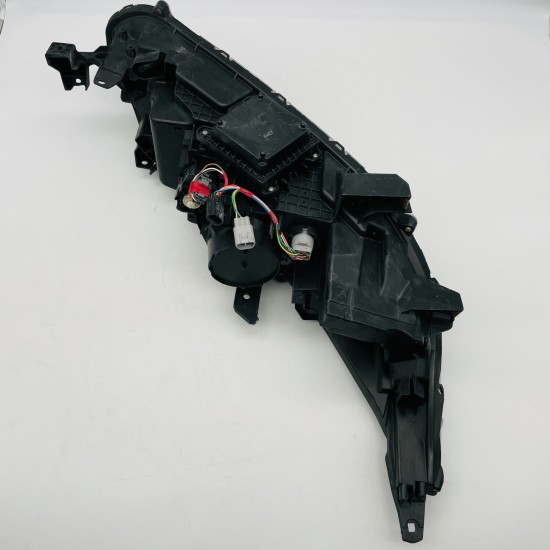 Mitsubishi Eclipse Cross Headlight Left Nearside Passenger 2017 - 2021 [l355]