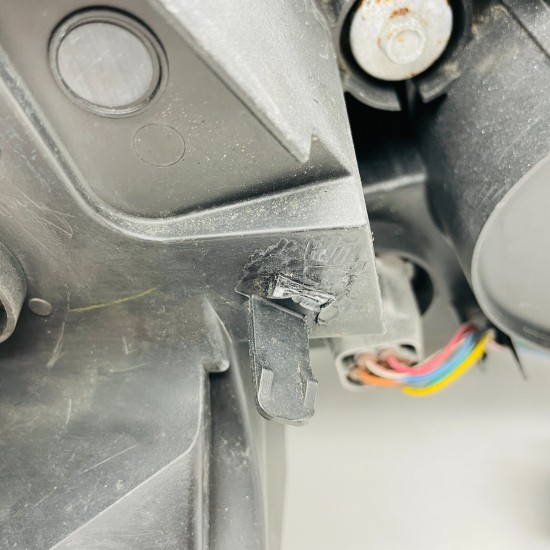 Mitsubishi Eclipse Cross Headlight Left Nearside Passenger 2017 - 2021 [l355]