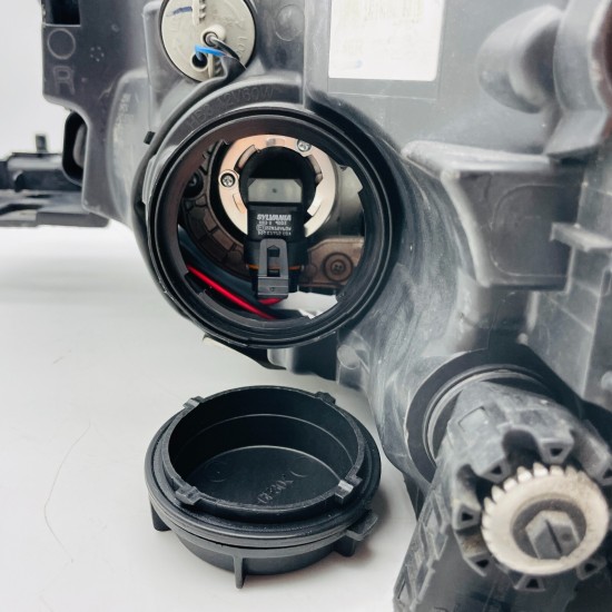 Mitsubishi Outlander Headlight Genuine Phev Mk3 Right Driver Offside 2013 - 2021 Mitsubishi Outlander Headlight Genuine Phev Mk3 Right Driver Offside 2013 - 2021