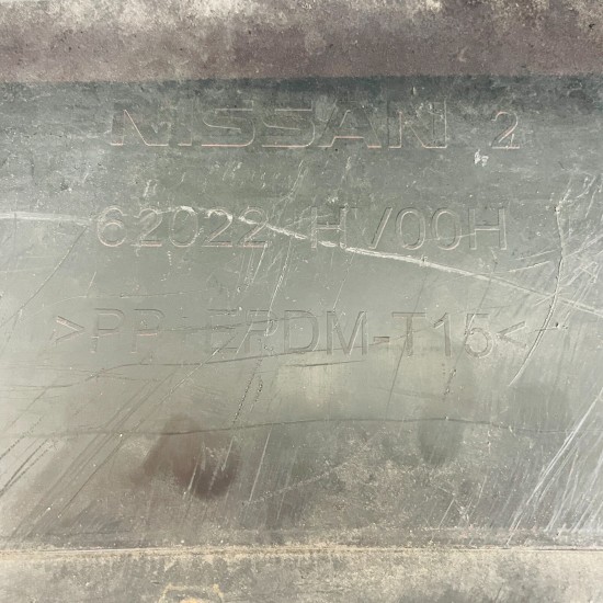 Nissan Qashqai Front Bumper Genuine Red J11 With Washer Jets 2017 - 2020 [ah103]