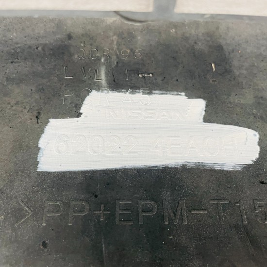 Nissan Qashqai Front Bumper J11 Mk2 Genuine White 620224ea0h | 2014-2017 [Bc132]