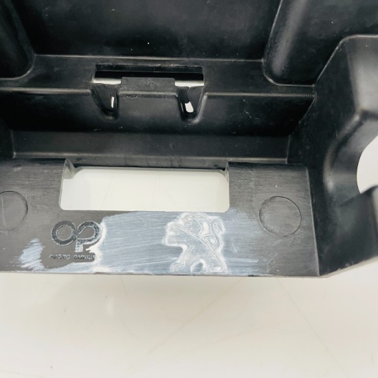 Peugeot 3008 Grill Front Bumper Bracket Genuine 9815317777 | 2017-2019 [zc34]
