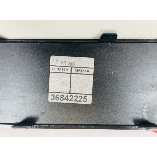 Range Rover Vogue L405 Front Door Panel Cladding Right Side 2013 – 2018 [x52]