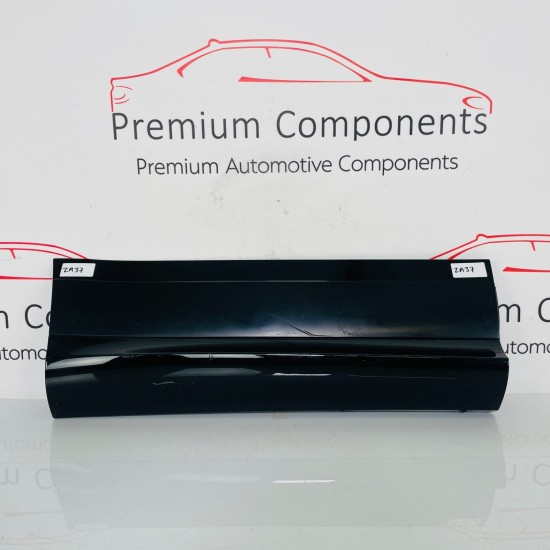 Range Rover Evoque Door Moulding Genuine L551 Rear Right Panel 2018 – 2024 Range Rover Evoque Door Moulding Genuine L551 Rear Right Panel 2018 – 2024