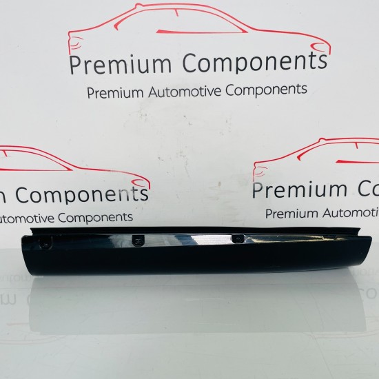 Range Rover Evoque Door Moulding Genuine L551 Rear Right Panel 2018 – 2024 Range Rover Evoque Door Moulding Genuine L551 Rear Right Panel 2018 – 2024