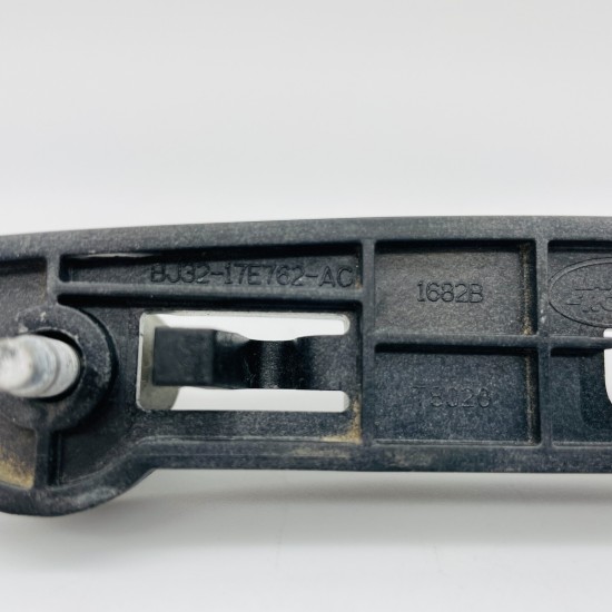 Range Rover Evoque L538 Bumper Bracket Mount Right Side 2015 – 2018 [x75]