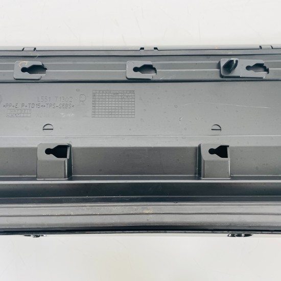 Range Rover Evoque Door Moulding Genuine L551 Rear Right Panel 2018 – 2024 Range Rover Evoque Door Moulding Genuine L551 Rear Right Panel 2018 – 2024