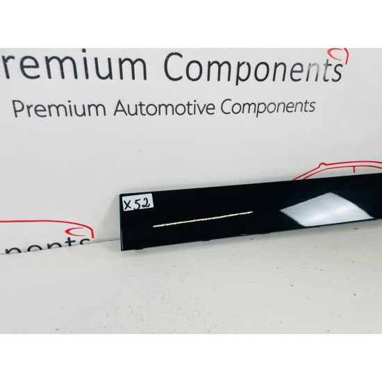 Range Rover Door Panel Vogue L405 Front Right Cladding Ck5221064aa | 2013–2018 Range Rover Door Panel Vogue L405 Front Right Cladding Ck5221064aa | 2013–2018