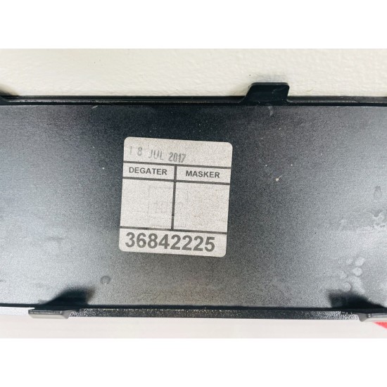 Range Rover Door Panel Vogue L405 Front Right Cladding Ck5221064aa | 2013–2018 Range Rover Door Panel Vogue L405 Front Right Cladding Ck5221064aa | 2013–2018