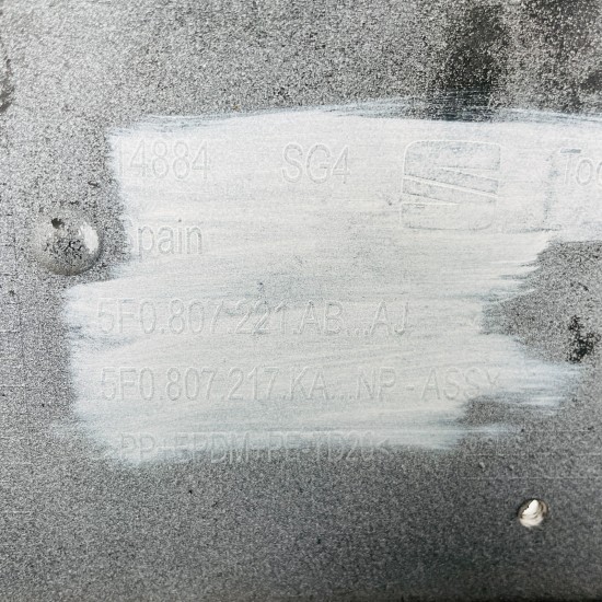 Seat Leon Front Bumper Fr Hatchback Genuine White 5f0807221ab | 2017 - 2021 Seat Leon Front Bumper Fr Hatchback Genuine White 5f0807221ab | 2017 - 2021