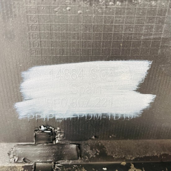 Seat Leon Front Bumper Se Hatchback Genuine Black 5f0807221 | 2013-2016 [au141]