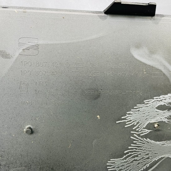 Seat Leon Rear Bumper Facelift Genuine White 1p0807421d | 2009-2012 [aw25]