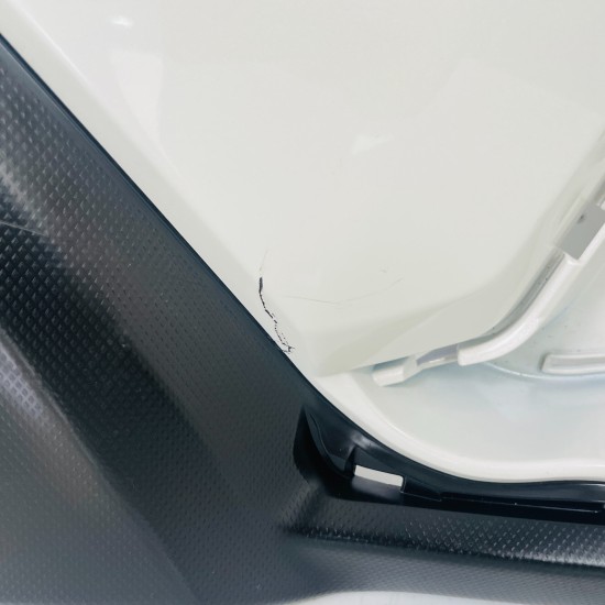 Subaru Xv Front Bumper Gt Crossover Genuine White No Repairs 2018 - 2024 [ao126]