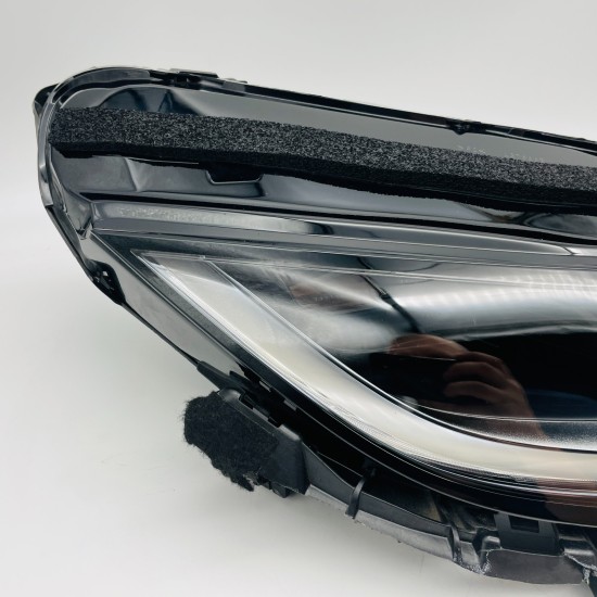 Tesla Model 3 Headlight Genuine Face Lift Right Driver Offside 2024 - 2025 Tesla Model 3 Headlight Genuine Face Lift Right Driver Offside 2024 - 2025