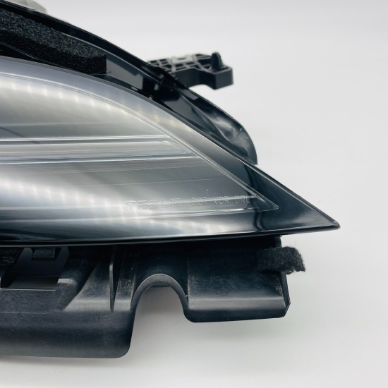 Tesla Model 3 Headlight Genuine Face Lift Right Driver Offside 2024 - 2025 Tesla Model 3 Headlight Genuine Face Lift Right Driver Offside 2024 - 2025