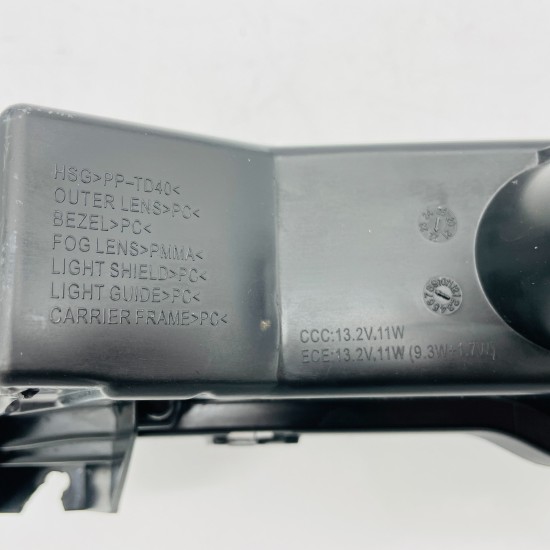 Tesla Model 3 & Y Drl Facia Fog Light Right Side 2017 - 2023 / 1624798-00-a Tesla Model 3 & Y Drl Facia Fog Light Right Side 2017 - 2023 / 1624798-00-a