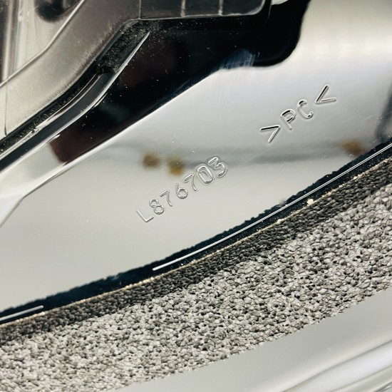 Tesla Model 3 Headlight Genuine Face Lift Left Passenger Nearside 2024 - 2025 Tesla Model 3 Headlight Genuine Face Lift Left Passenger Nearside 2024 - 2025