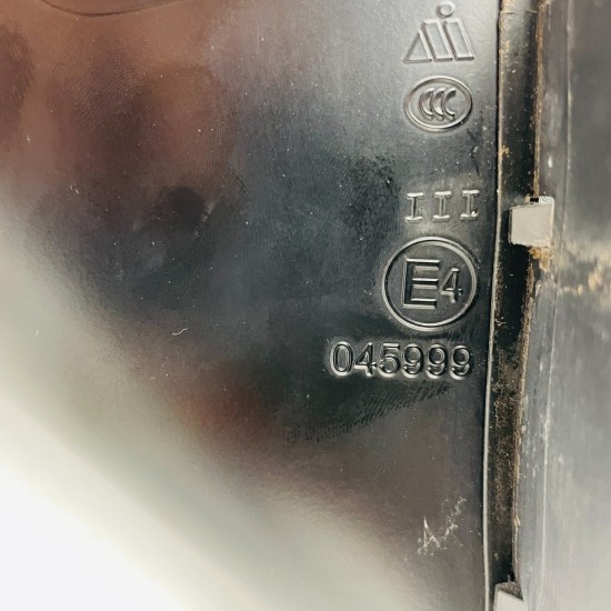 Tesla Model Y Wing Mirror Genuine Left Passenger Side 2020 - 2024 / 1609790-00-d Tesla Model Y Wing Mirror Genuine Left Passenger Side 2020 - 2024 / 1609790-00-d