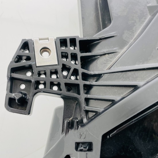 Tesla Model 3 Headlight Genuine Left Passenger 2024 - 2025 / 1760888-00-f