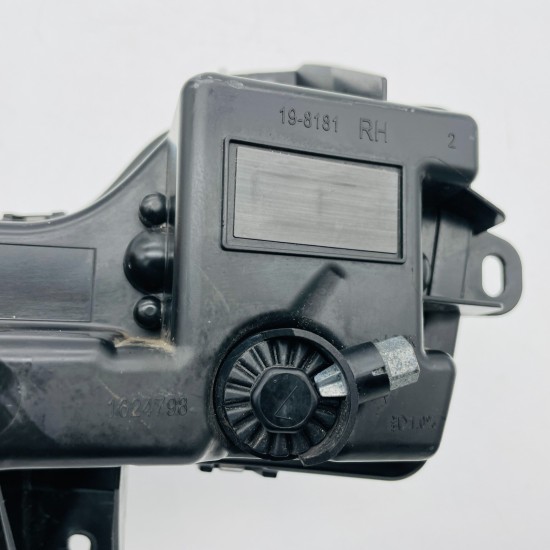 Tesla Model 3 & Y Drl Facia Fog Light Right Side 2017 - 2023 / 1624798-00-a