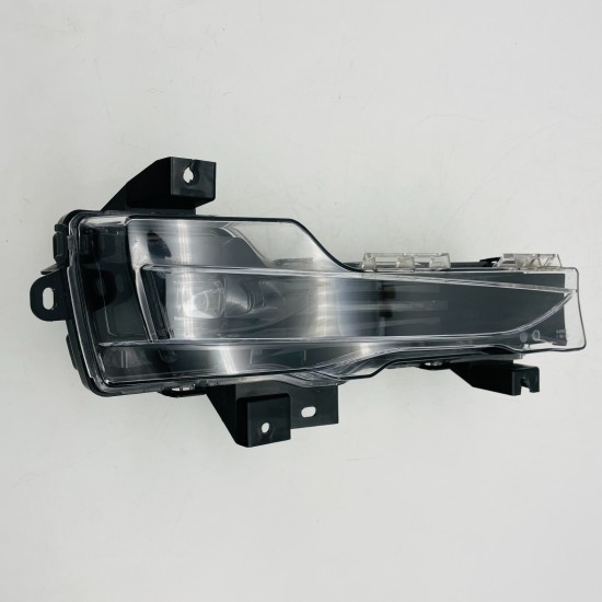 Tesla Model 3 & Y Drl Facia Fog Light Right Side 1624798-00-a | 2017 - 2023 Tesla Model 3 & Y Drl Facia Fog Light Right Side 1624798-00-a | 2017 - 2023