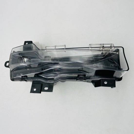 Tesla Model 3 & Y Drl Facia Fog Light Right Side 1624798-00-a | 2017 - 2023