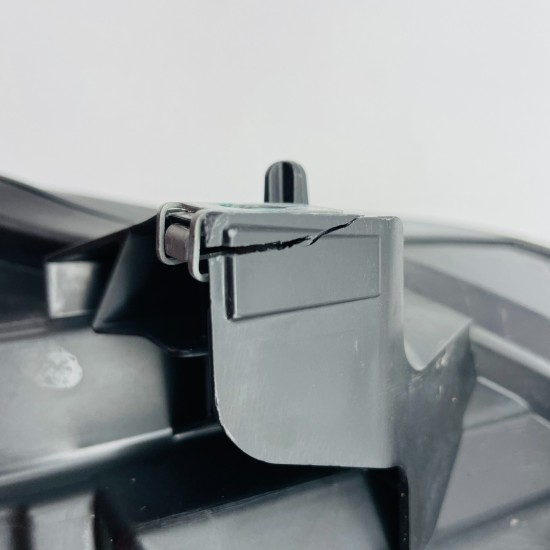 Tesla Model 3 Driver Headlight Genuine Right Offside Face Lift 2020 - 2024 [l389 Tesla Model 3 Driver Headlight Genuine Right Offside Face Lift 2020 - 2024 [l389