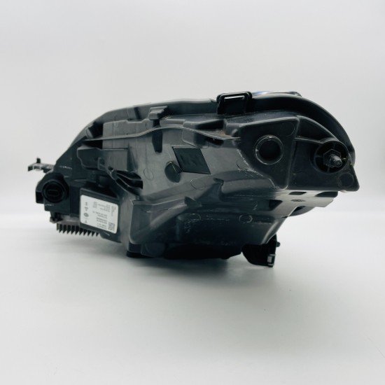 Tesla Model 3 Headlight Driver Right Side Genuine  1514953-00-c 2020-2024 [l258