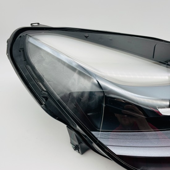Tesla Model 3 Headlight Driver Right Side Genuine  1514953-00-c 2020-2024 [l389
