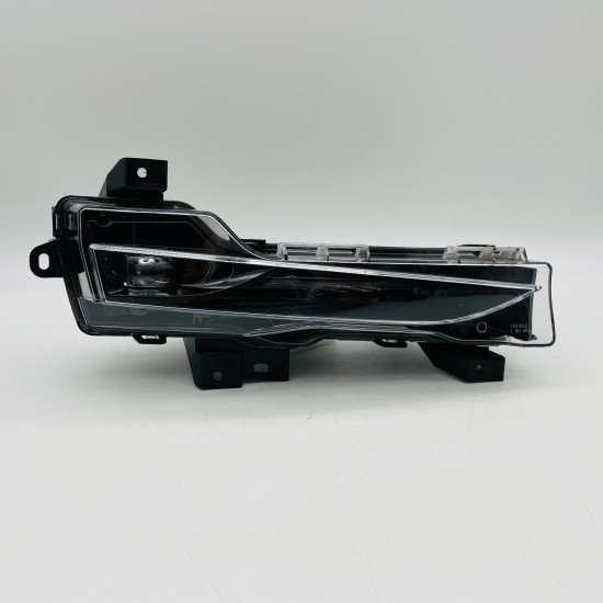 Tesla Model Y Fog Light Drl Facia Right Driver Side | 2017 - 2023 [l386]