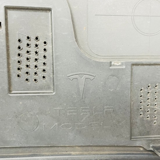 Tesla Model Y Front Bumper Ev Genuine Black 1540101-05-c  | 2020-2024 [Bb45]