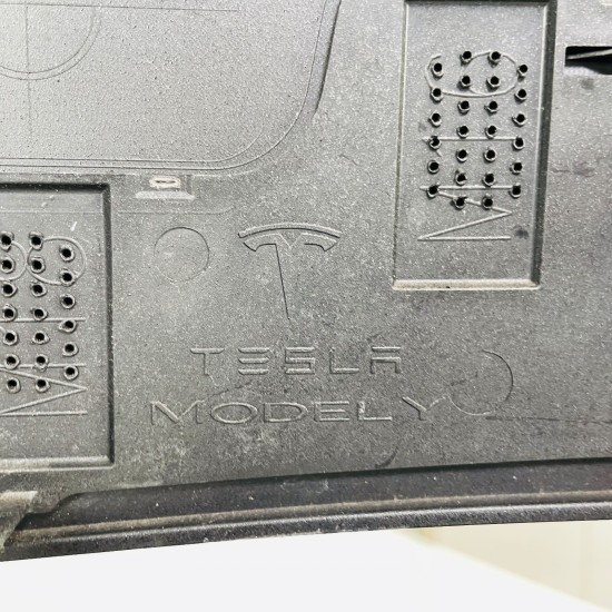 Tesla Model Y Front Bumper Ev Genuine Black 1540101-05-c  | 2020-2024 [Bb72]