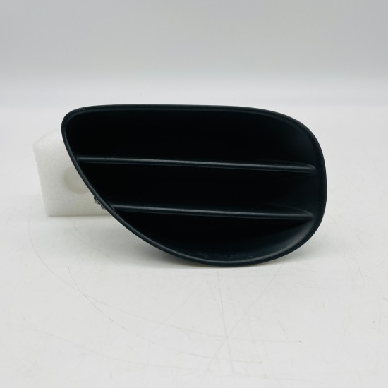 Toyota Yaris Fog Light Cover Right Offside Driver Genuine 2006 – 2008 [x191]