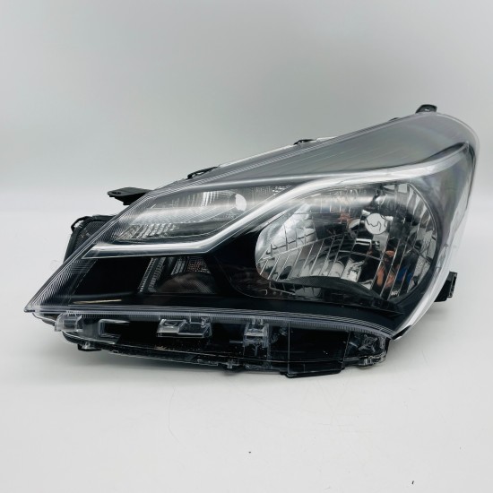 Toyota Yaris Passenger Headlight Left Nearside Genuine Light 2017 - 2020 [l395]
