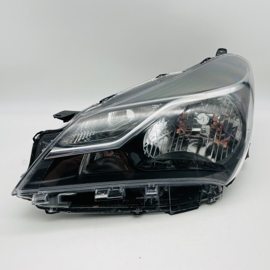 Toyota Yaris Passenger Headlight Left Nearside Genuine Light 2017 - 2020 [l395]