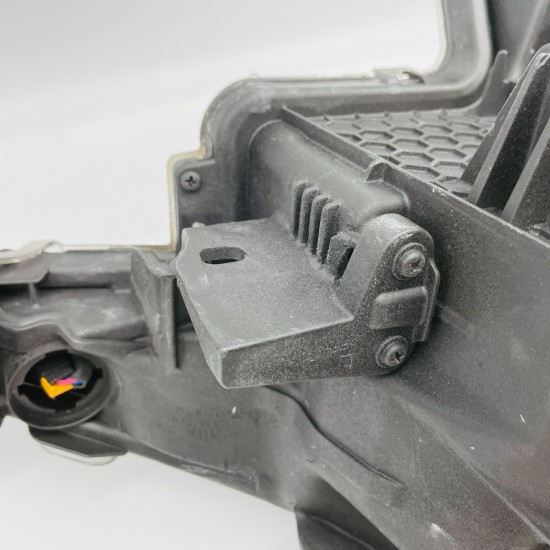 Toyota Prius Headlight Genuine Left Passenger Side 2016 - 2019 [hl203]