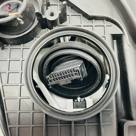 Toyota Rav 4 Headlight Left Side Genuine 81145-42a22 | 2018-2022 [l218]