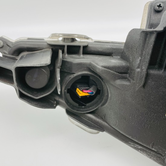 Toyota Prius Headlight Left Side Genuine 81185-47691 | 2016-2019 [hl203]