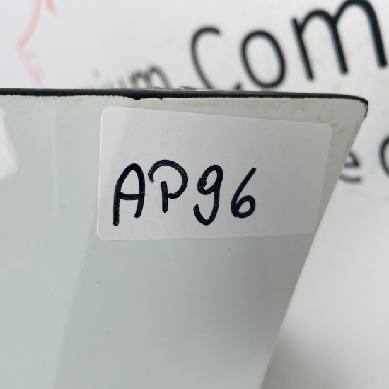 Vauxhall Astra K Front Bumper Genuine White Hatchback Estate 2016 - 2019 [ap96]