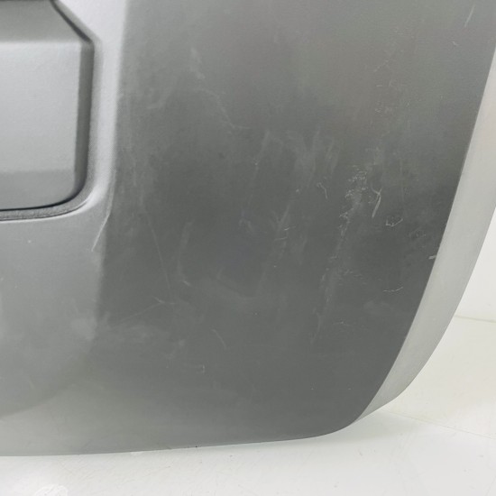 Vauxhall Movano Front Bumper / Renault Master Genuine 620220008r / 2010 - 2019 Vauxhall Movano Front Bumper / Renault Master Genuine 620220008r / 2010 - 2019