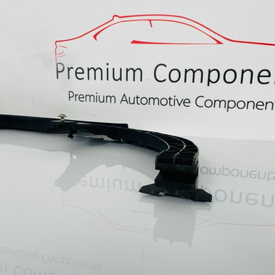 Vauxhall Insignia Front Bumper Undertray Support Trim 906200004 2013-2017 [n120]