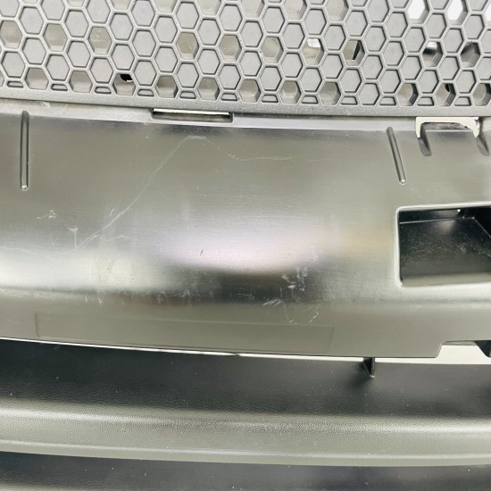 Vauxhall Vivaro Grille Front Bumper Black Genuine 623104066r | 2015-2019 [zc33]