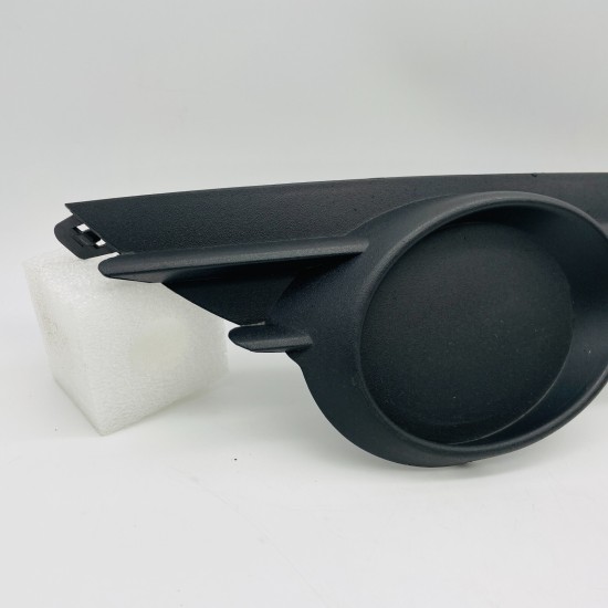 Vauxhall Corsa D Fog Grill Front Bumper Right Genuine 13211481 | 2006-2014 [n123 Vauxhall Corsa D Fog Grill Front Bumper Right Genuine 13211481 | 2006-2014 [n123