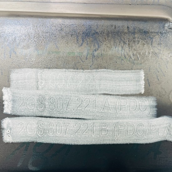 VW Polo Front Bumper Genuine Blue Mk6 Se With Pdc 2017 - 2022 [ac1]