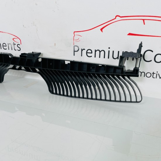 VW Tiguan Front Bumper Guide Genuine Centre Support Beam Section 2014 - 2018 VW Tiguan Front Bumper Guide Genuine Centre Support Beam Section 2014 - 2018