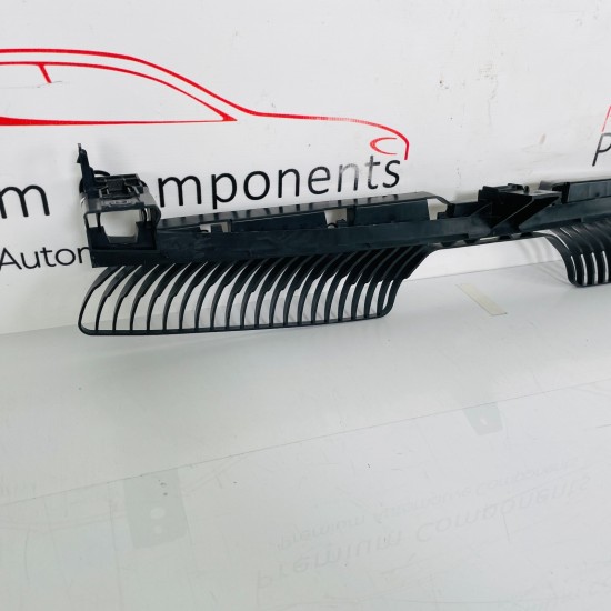 VW Tiguan Front Bumper Guide Genuine Centre Support Beam Section 2014 - 2018 VW Tiguan Front Bumper Guide Genuine Centre Support Beam Section 2014 - 2018