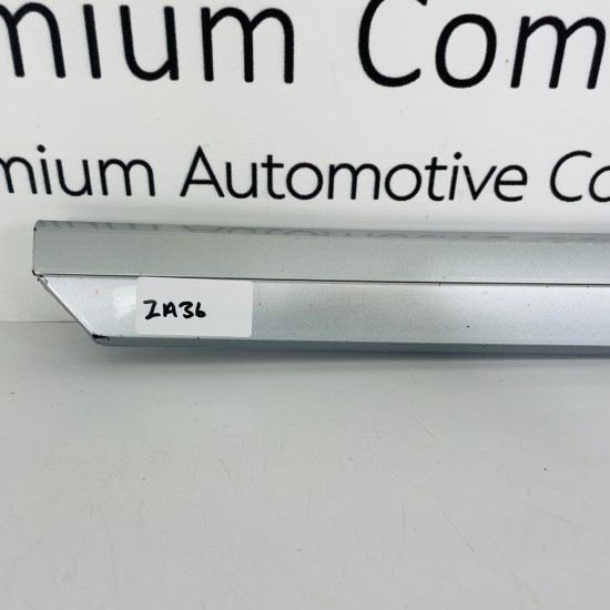 VW Passat B8 Front Left Door Moulding Genuine Protective Trim Strip 2015 - 2019 VW Passat B8 Front Left Door Moulding Genuine Protective Trim Strip 2015 - 2019