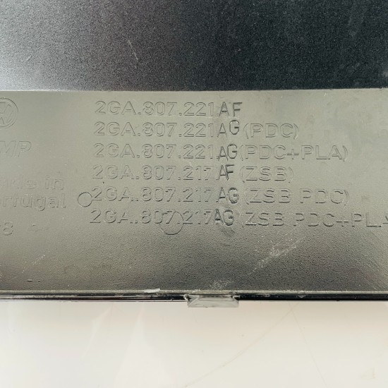 VW T Roc Front Bumper Skin Genuine Black With Tow Eye Cap 2017 – 2021 [aj150]