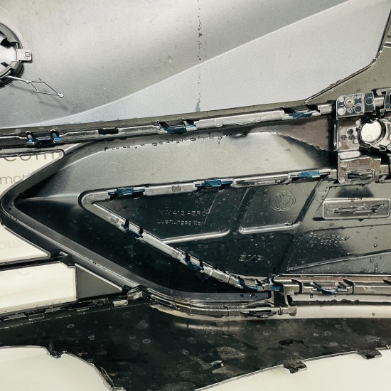 VW Id.7 Id7 Volkswagen Front Bumper Skin Genuine With Grille 2023 – 2025 [aj3]