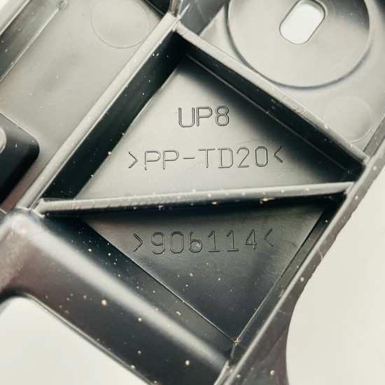 VW Pasat Rear Left Bumper Bracket Genuine B8 Guide Mount 2014 - 2024 [za99]